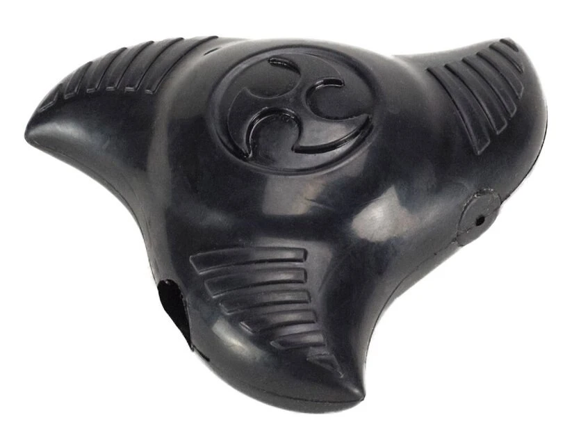 PetSafe Squeak 'n Treat Ninja Star Tough Dog Chew Toy 2 PetSafe Squeak 'n Treat Ninja Star Tough Dog Chew Toy - Image 2